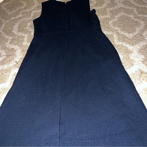 Lands End size 6 navySleeveless Dress - Picture 6 of 7